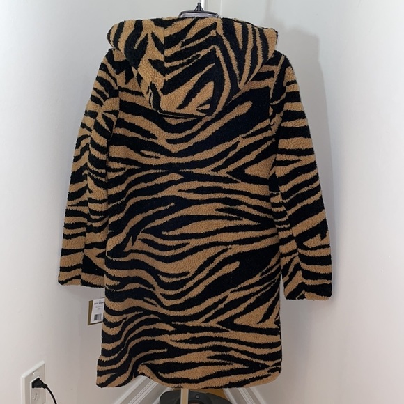 New Steve Madden Women's Tiger Sherpa Hooded Coat - Picture 5 of 13